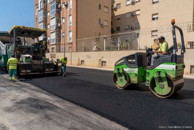 Comienza en tres barrios de Cartagena la mayor operación de asfalto en la historia del municipio