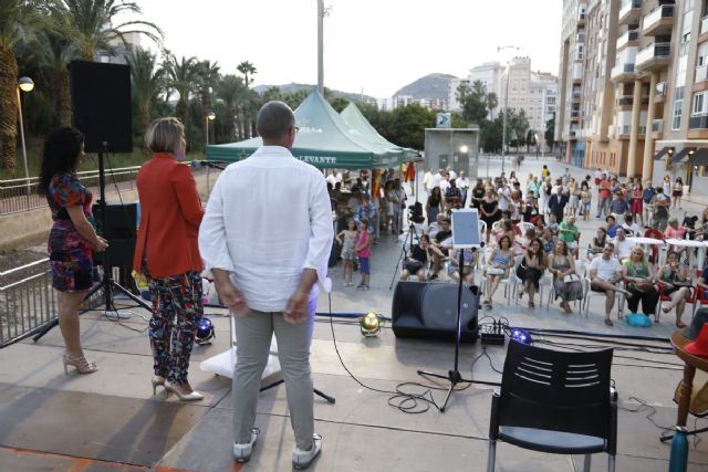 La alcaldesa anuncia la remodelación de las plazas del Lago y Juan XXIII en el pregón de las primeras fiestas populares del Casco Histórico