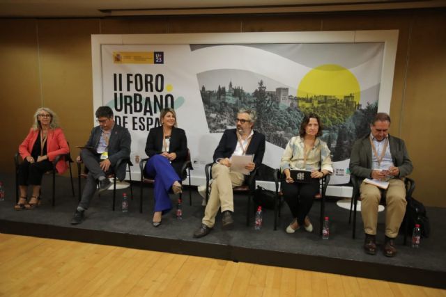 Cartagena ya ha duplicado los kilómetros de carriles bici y los aparcamientos disuasorios se licitan en un mes