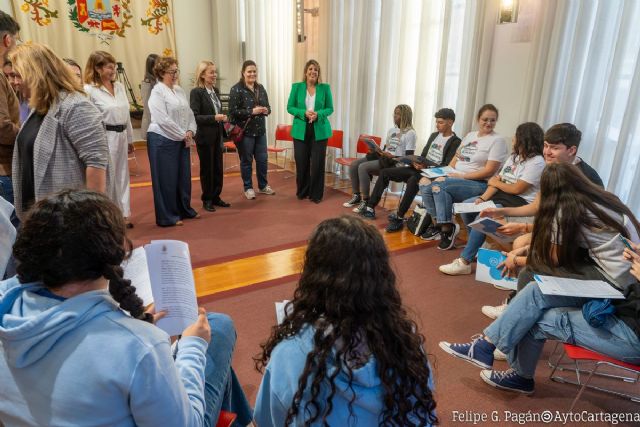 El Ayuntamiento da voz a los jóvenes en el diseño de las políticas de lucha contra la violencia que se ejerce sobre los menores