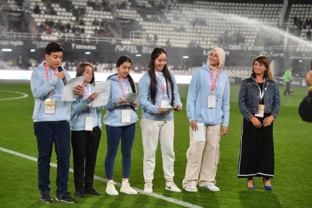 El Consejo Municipal de Infancia y Adolescencia lleva la voz de los niños cartageneros hasta el Cartagonova al partido Cartagena-Huesca