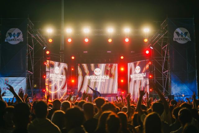 El festival gratuito Weekend DJ bate récord de público con miles de personas bailando en el puerto de Cartagena