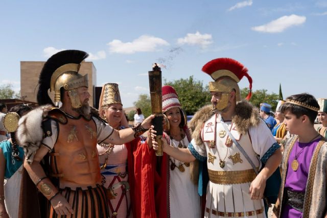 El fuego sagrado de Carthagineses y Romanos llega de Linares a Águilas para desembarcar el viernes en Cartagena