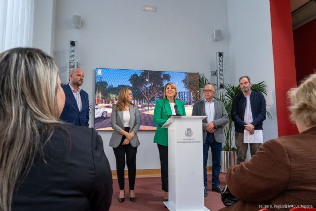 La Plaza de Juan XXIII se renueva como un gran espacio diáfano con más zonas para el peatón