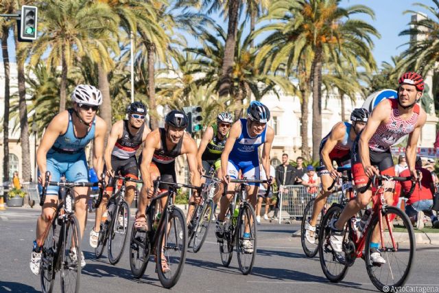 Cortes de tráfico en el centro y la carretera a Cala Cortina este domingo por el triatlón de Cartagena