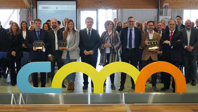 AED Vantage, Estrella Levante y Viva In Vitro reciben los Premios Campus Mare Nostrum