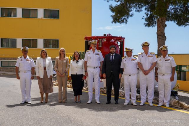 El Rey comprueba en Cartagena la profesionalidad de la Armada Española