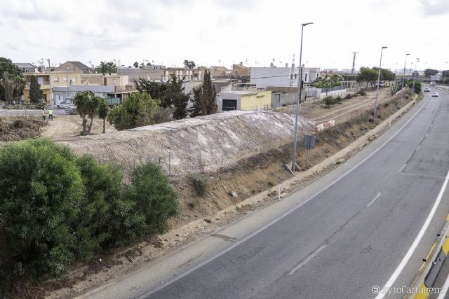 Un sistema de protección acústica aislará a los vecinos de Los Belones del ruido del tráfico de la vía rápida de La Manga