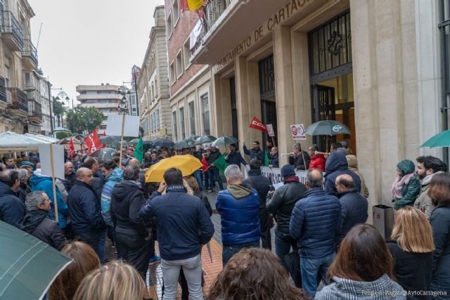 La alcaldesa reúne a los sindicatos del Ayuntamiento para reiterarles la voluntad de negociación del Gobierno