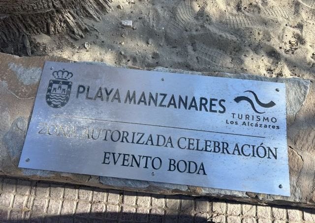 MC quiere que se coloquen placas identificativas en las playas del municipio donde se pueden celebrar bodas