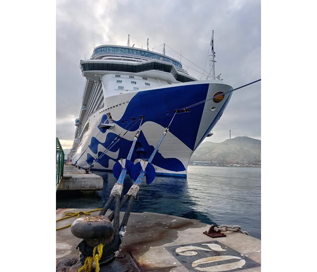 5000 cruceristas arriban en Cartagena en la primera doble escala del año