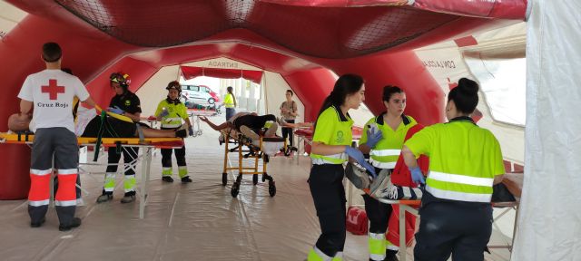 UCAM Cartagena acoge un simulacro de enfermería de emergencias