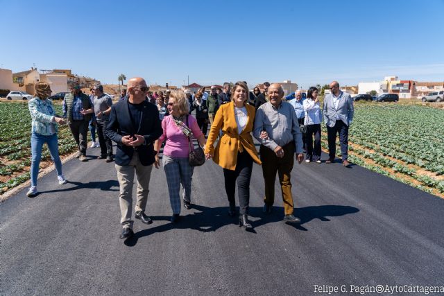 El Ayuntamiento ejecuta unas obras de mejora de los accesos al colegio de La Puebla para hacerlo más seguro