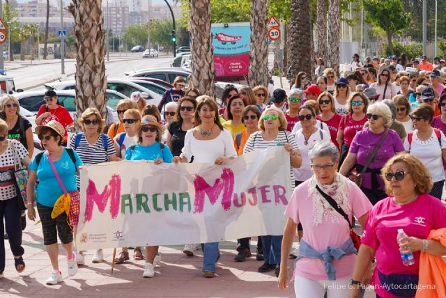 Marchamujer inunda las calles de Cartagena hasta Los Canales de Tentegorra