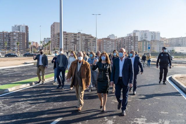 La Avenida del Cantón abre al tráfico para conectar el centro con la zona oeste del municipio