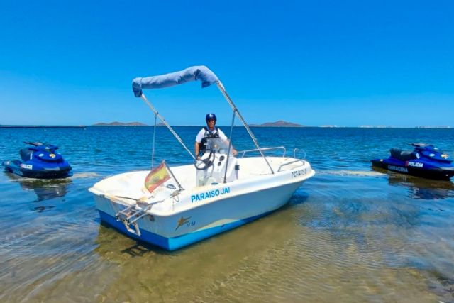 Policía Local de Cartagena recupera en Los Urrutias una embarcación sustraída en La Manga