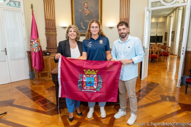 La cartagenera María Ángeles Macián, campeona del mundo de remo indoor