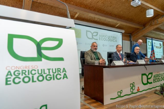 Más de 300 agricultores abordan en Cartagena las novedades de los cultivos ecológicos