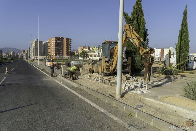 En marcha las obras del carril bici que unirá la plaza de Severo Ochoa con la Vía Verde de Barrio Peral en Cartagena