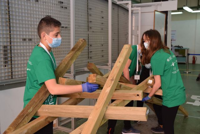 Estudiantes de Secundaria se enfrentan en la UPCT a 6 retos para medir sus conocimientos vinculados a la Ingeniería de Caminos