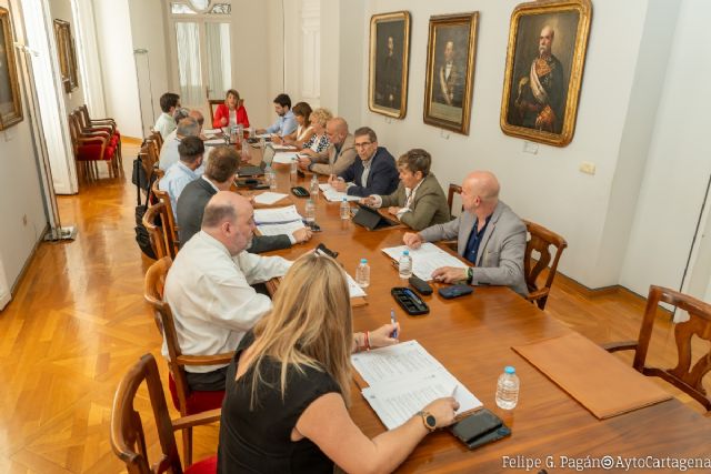 Ceden al Ayuntamiento unos sótanos para visitar la muralla de Carlos III