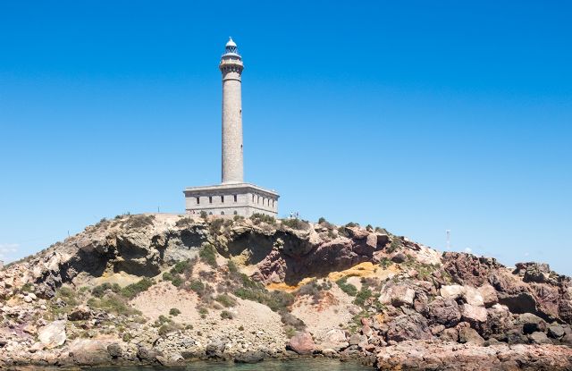 El Ministerio de Cultura anuncia un nuevo entorno de protección para el faro de Cabo de Palos