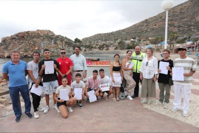 Doce alumnos de la ADLE finalizan el curso de Socorrismo en Espacios Acuáticos Naturales