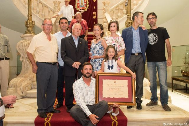 Vista Alegre celebra 40 años de Semana Cultural con un homenaje al cura obrero Antonio Bermejo