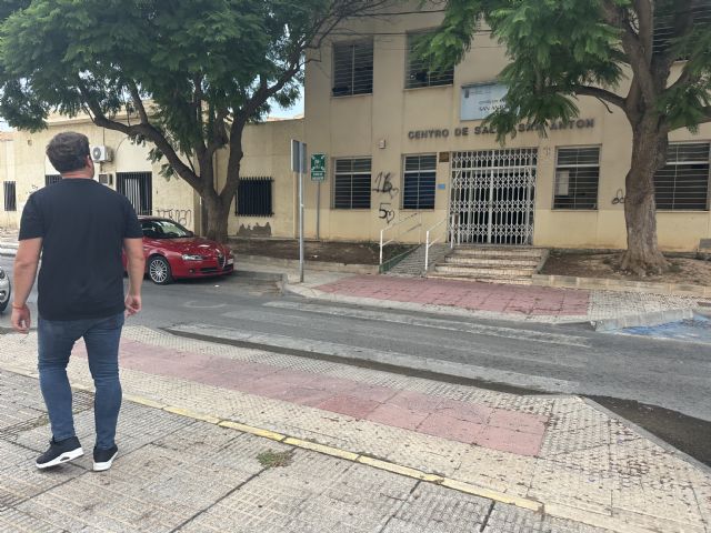 MC: El antiguo centro de salud de San Antón es ocupado ilegalmente ante la pasividad del Gobierno local